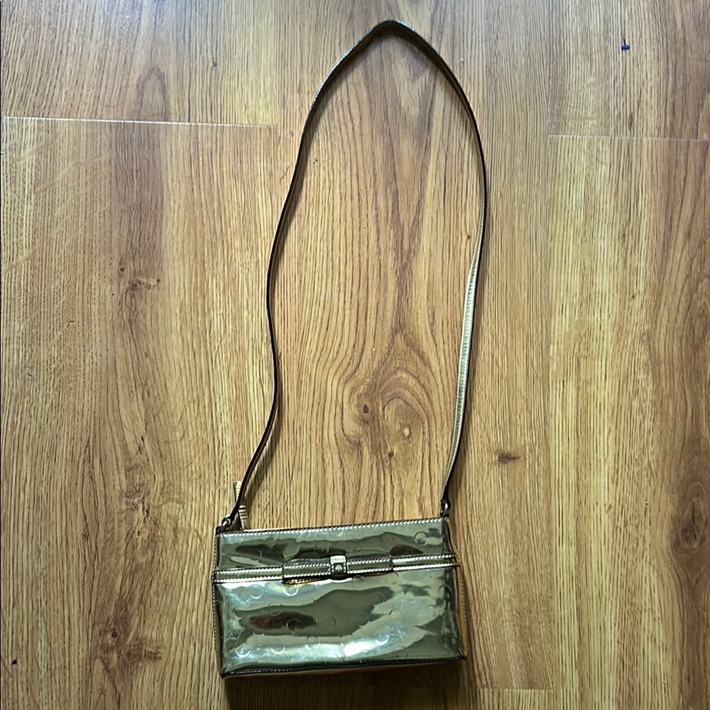 Kate Spade Gold Crossbody Bag Elegant Design